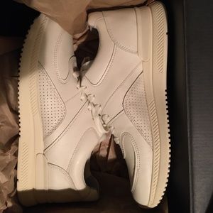 Everlane Trend Sneakers